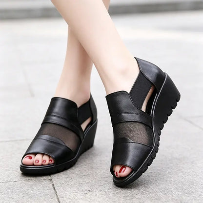 🚶‍♀️👟Elegantní sandály pro maminku: měkká kůže, lehká platforma a velikosti 35–41.