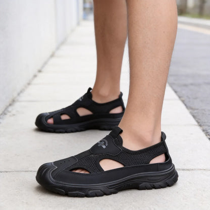 Sandalias de malla transpirable para hombre, ideales para el verano.
