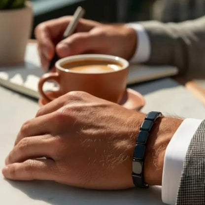 【Compra 1 y llévate 1 gratis】2 piezas 23euros🔥Pulsera de energía de hematita y ónix negro｜Recupera tu fuerza y confianza masculina