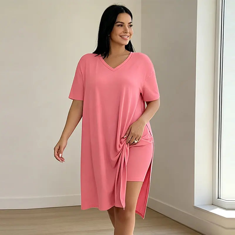 🌿 Letní set pro ženy v nadměrných velikostech - dlouhé tričko s bočními rozparky + kraťasy 👗 Měkký, pružný a prodyšný materiál, maximální pohodlí po celý den! ✨