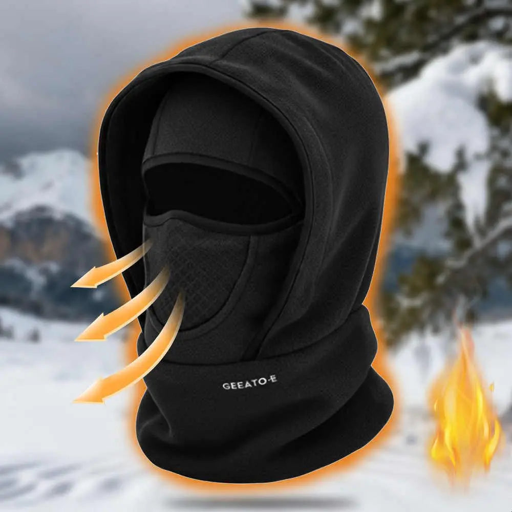 🎉🧣❄️ Topla, dvoslojna kapa iz flisa, ki je odporna proti vetru in ščiti obraz – popolna za zimo.