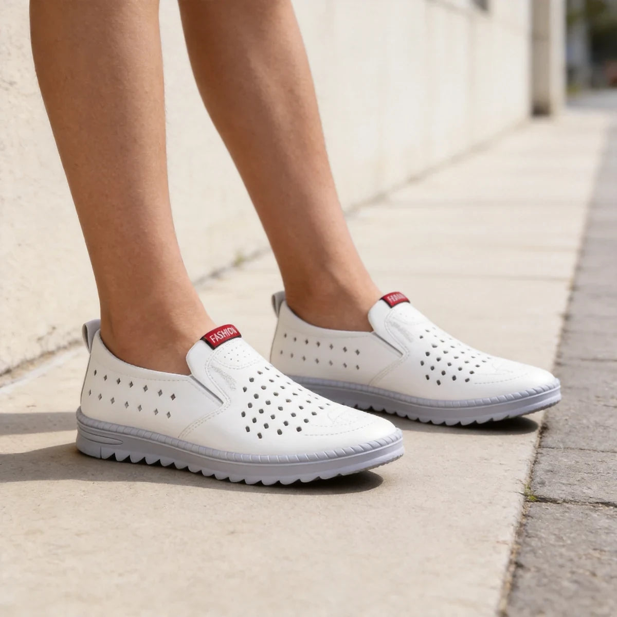 【39-44】Nuevos zapatos casuales de cuero calado para hombre, verano 2026