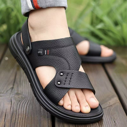【38-44】Novi moški sandali za na plažo iz pravega usnja z debelim podplatom