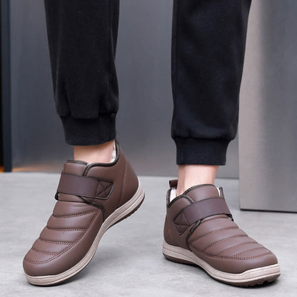 【39-44】🔥Zima 2025, novi modni moški čevlji iz žametnega odebeljenega usnja, nepremočljivi in protizdrsni