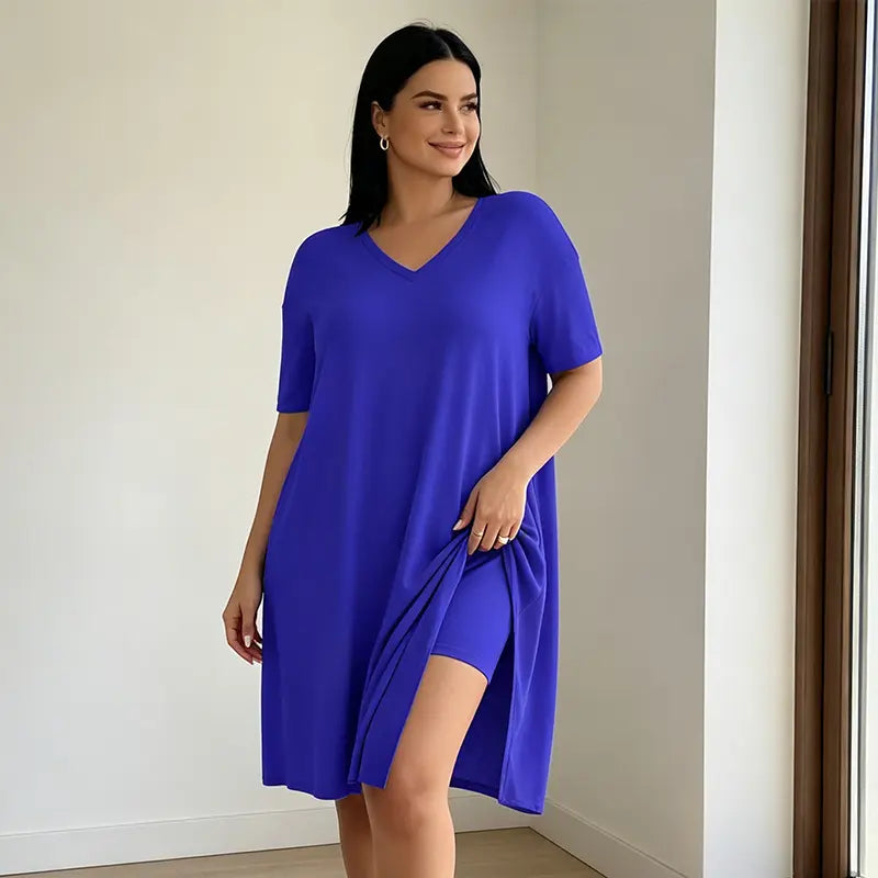 🌿 Letní set pro ženy v nadměrných velikostech - dlouhé tričko s bočními rozparky + kraťasy 👗 Měkký, pružný a prodyšný materiál, maximální pohodlí po celý den! ✨